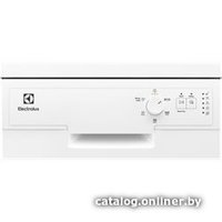 Отдельностоящая посудомоечная машина Electrolux ESA12100SW