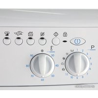Стиральная машина Indesit WISL 103