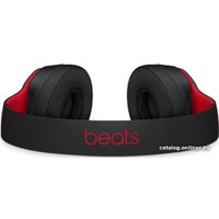 Наушники Beats Solo3 Wireless коллекция Decade (черный/красный)