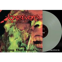  Виниловая пластинка Venom - Kissing The Beast (Remastered, Limited Edition, серо-зеленый винил)