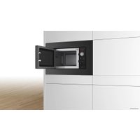 Микроволновая печь Bosch BFL623MB3