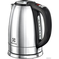 Электрический чайник Electrolux EEWA7700