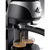 Рожковая кофеварка DeLonghi EC 221.B