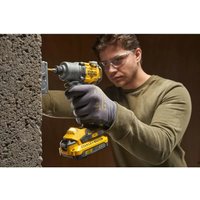 Винтоверт Stanley SFMCF830D2K (с 2-мя АКБ, кейс)