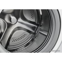 Стиральная машина Electrolux EW6S5R26W