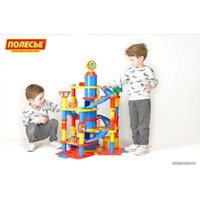 Паркинг Полесье Паркинг 7-уровневый с автомобилями 37848