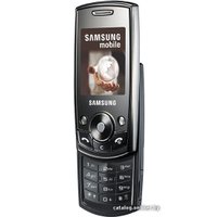 Кнопочный телефон Samsung J700