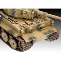 Сборная модель Revell 03262 Немецкий тяжелый танк PzKpfw VI Tiger Ausf. H