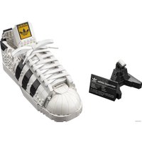 Конструктор LEGO 10282 Кроссовки adidas Originals Superstar