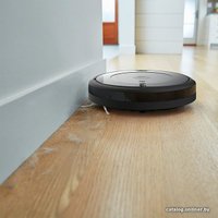 Робот-пылесос iRobot Roomba 697