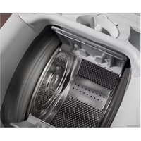 Стиральная машина с вертикальной загрузкой Electrolux TimeCare 500 EW2TN25262P