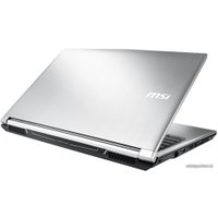 Ноутбук MSI PL62 7RD-016XPL