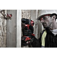 Ударная дрель-шуруповерт Milwaukee M18 M18CBLPD-422C 4933472116 (с 2-мя АКБ 4 Ач + 2 Ач, кейс)