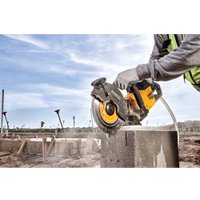 Бензорез DeWalt DCS690X2 (с 2-мя АКБ)