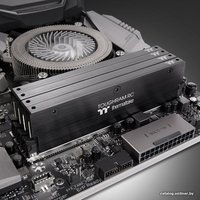 Оперативная память Thermaltake Toughram RC 2x8GB DDR4 PC4-28800 RA24D408GX2-3600C18A