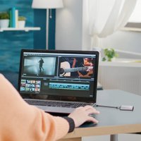 Внешний аккумулятор ADATA SR800 Magnetic Power Bank SSD 2000GB 5000 mAh