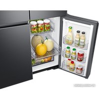 Четырёхдверный холодильник Samsung RF65A977FSG/EF