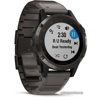 Умные часы Garmin Fenix 5 Plus Sapphire (титановый серый/титановый)