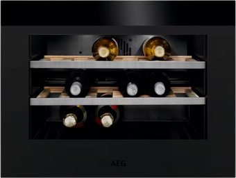 Винный шкаф AEG KWK884520T