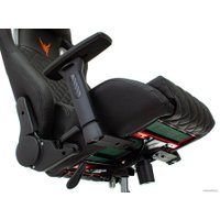 Игровое (геймерское) кресло Knight Outrider (черный/красный)