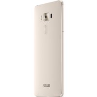 Телефон ASUS Zenfone 3 Deluxe 32GB Glacier Silver [ZS570KL]