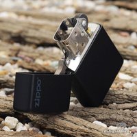 Зажигалка Zippo Classic 218ZL Black Matte