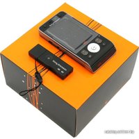 Кнопочный телефон Sony Ericsson W910i Walkman