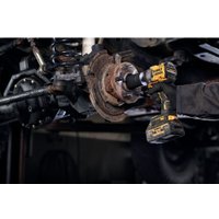 Гайковерт DeWalt DCF921D2T (с 2-мя АКБ, кейс)