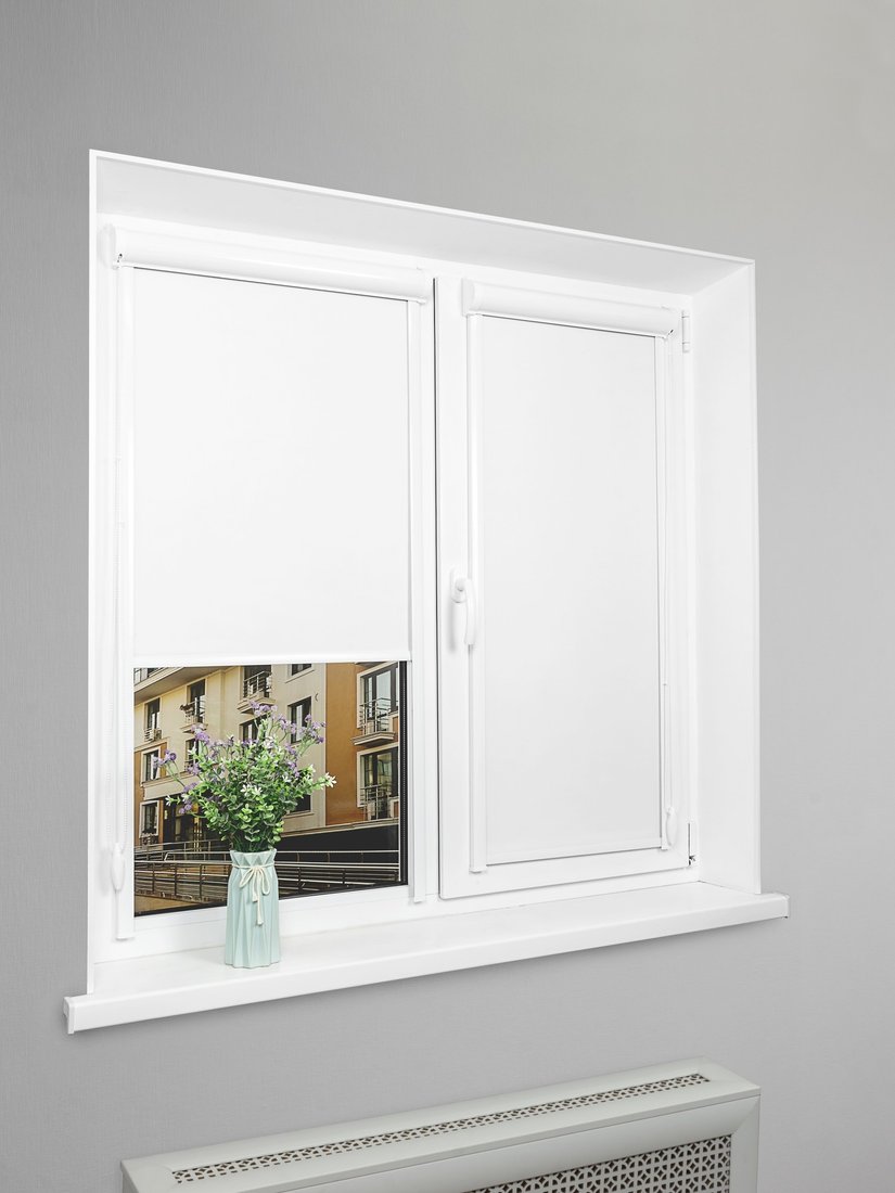 

Рулонные шторы Sundays Home UNI-2 LM 67-01 67x160 (белый, правая)