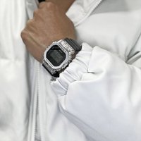 Наручные часы Casio G-Shock GM-5600GC-1E