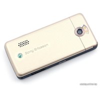 Смартфон Sony Ericsson G700