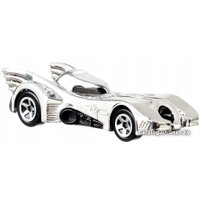 Легковой автомобиль Hot Wheels Batman Batmobile GDG83