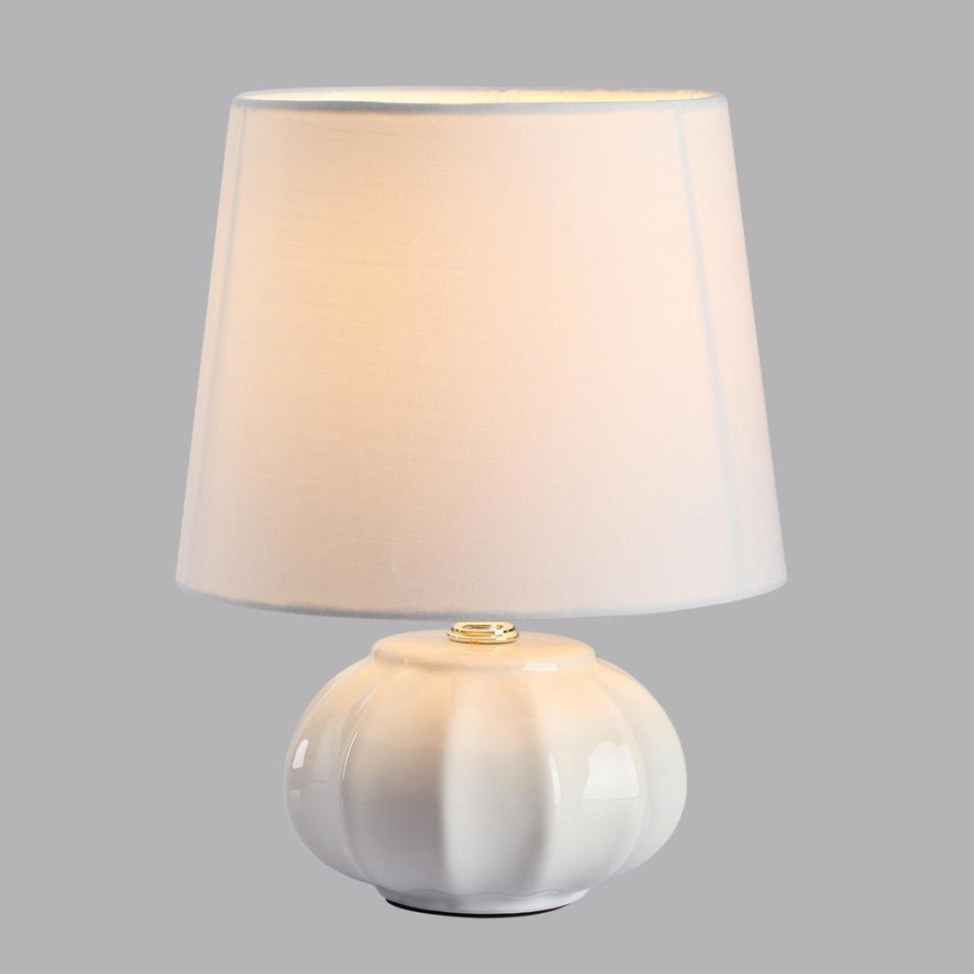 

Настольная лампа Lumion Hama 8145/1T