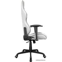 Игровое (геймерское) кресло Cougar Fortress (белый)