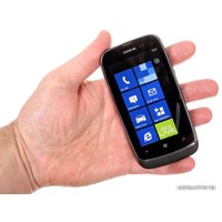 Смартфон Nokia Lumia 610