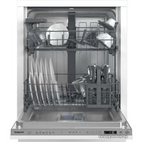 Встраиваемая посудомоечная машина Hotpoint HI 4D66