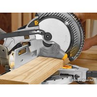 Торцовочная пила DeWalt DW713