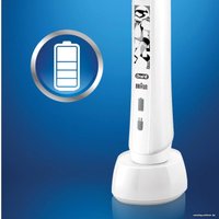 Электрическая зубная щетка Oral-B Junior Pro D501.513.2 Star Wars