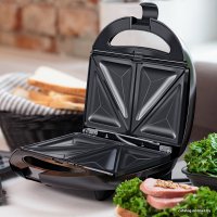 Многофункциональная сэндвичница Aresa AR-1206