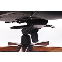 Офисное кресло Бюрократ T-9923WALNUT (черный)