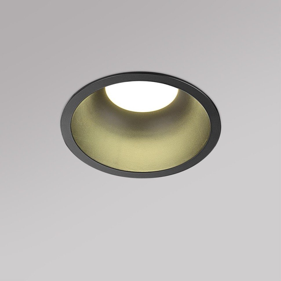 Точечный светильник Novotech Solis 359860