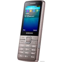 Кнопочный телефон Samsung S5610