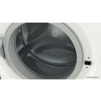 Стиральная машина Indesit IWC 6105 (CIS)