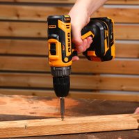 Дрель-шуруповерт Deko GCD20DU PRO Set 083-1040 (с 2-мя АКБ, кейс)