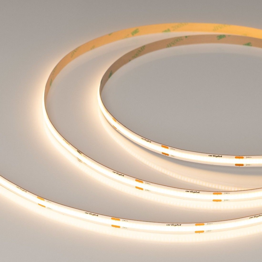 

Светодиодная лента COB Arlight 8W/m 480LED/m CSPSMD теплый белый 5M COB-X480-8mm 24V Warm2700 039060