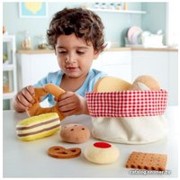 Набор игрушечных продуктов Hape Корзина хлеба E3168-HP