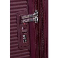 Чемодан American Tourister Soundbox Wild cherry 67 см