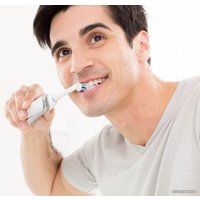 Электрическая зубная щетка Oral-B Pro 800 Sensitive Clean D16.524.2U