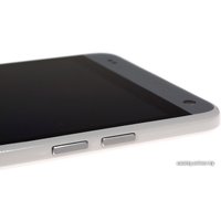 Телефон HTC One mini