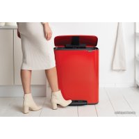 Мусорное ведро Brabantia Bo Pedal Bin 60 л (пламенно-красный)